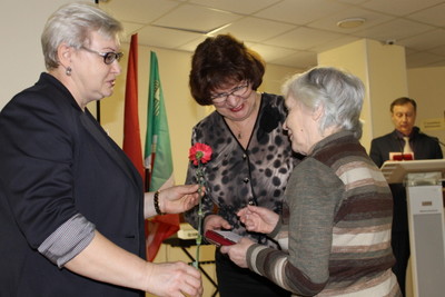 Ветеранам района Старое Крюково вручили юбилейные медали