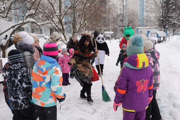 Сотрудники ГБУ «Славяне» провели игровую программу «Проказы матушки зимы»