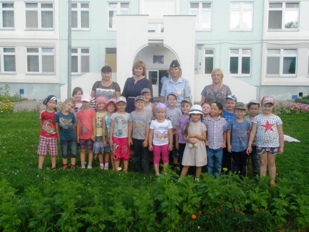 Воспитанникам дошкольного отделения Гимназии №1528 в Зеленограде напомнили о  правилах безопасности