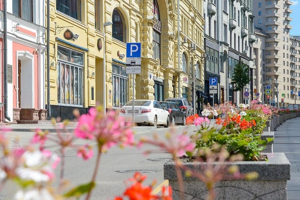 Собянин: С 29 апреля по 1 мая парковаться на улицах Москвы можно будет бесплатно