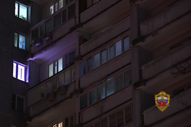 Зеленоградские полицейские не дали пожилому мужчине спрыгнуть с 12 этажа