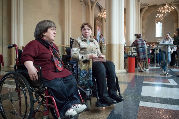 Власти Москвы увеличивают объемы социальной поддержки инвалидов