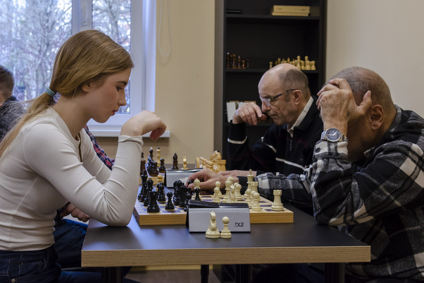 Интеллектуальная схватка шахматистов прошла в Старом Крюково