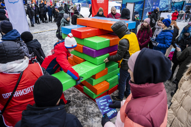 Участниками зимнего фестиваля школьного спорта в «Лужниках» стали тысячи москвичей