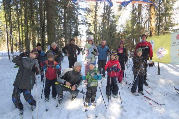 Зеленоградские семьи лучше всех сориентировались в лесу на лыжах