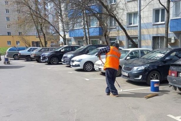 В Зеленограде приступили к благоустройству дворов