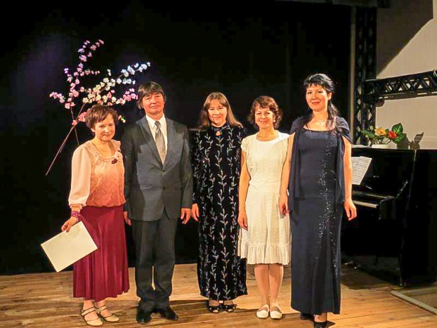 Участники Вокальной студии академического пения выступили в Старом Крюково с отчетным концертом