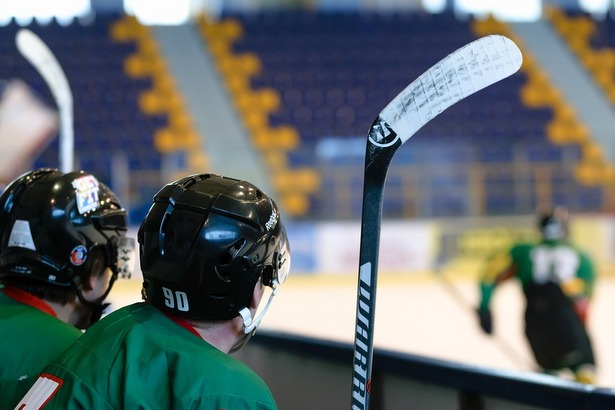 В Зеленограде тренер украл хоккейную клюшку  из Ледового дворца