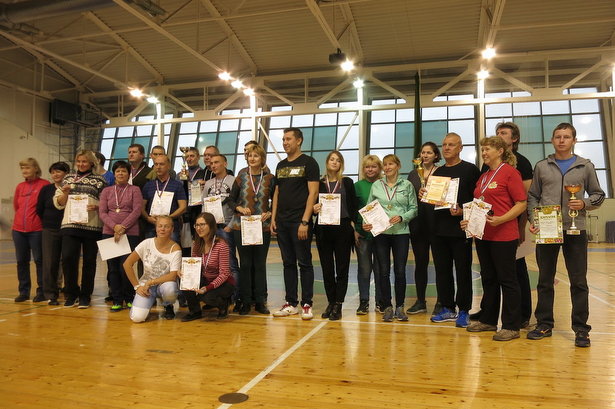Команда Старого Крюково заняла третье место в соревнованиях по дартс