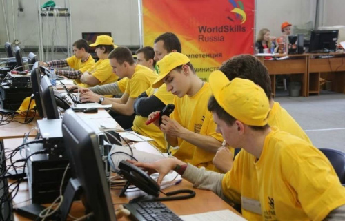 В колледжах и техникумах Москвы проводят демонстрационный экзамен по стандартам WorldSkills Russia