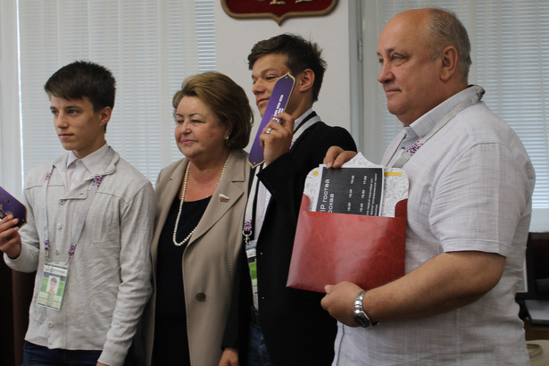 Депутат Мосгордумы Зинаида Драгункина встретилась с зеленоградской общественностью