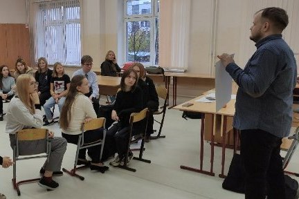 Десятиклассники школы в Старом Крюково приняли участие в образовательном медиасборе