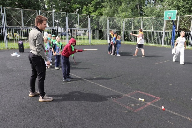 В Старом Крюково состоялся турнир по городошному спорту среди детей