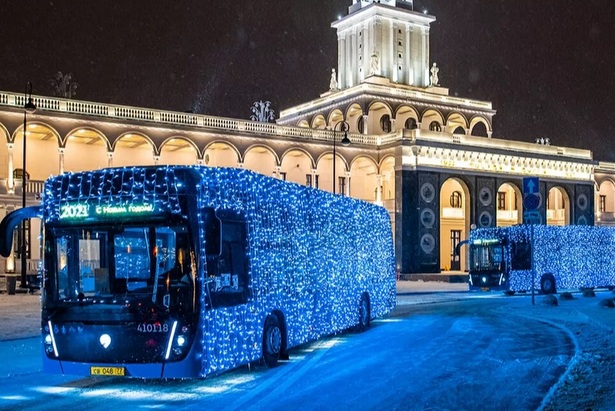 Собянин рассказал о работе московского транспорта в новогоднюю ночь и Рождество