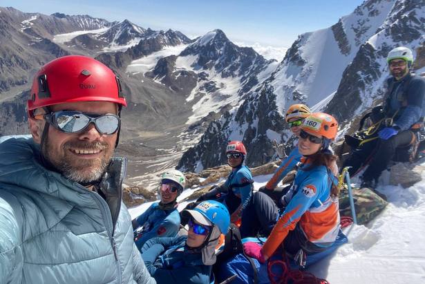 Юные туристы ДТДиМ совершили восхождение на Эльбрус