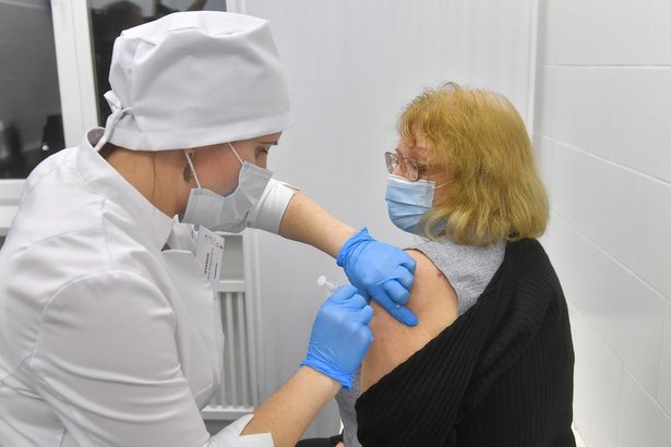 Владимир Машков поддерживает идею создать пункты вакцинации в учреждениях культуры