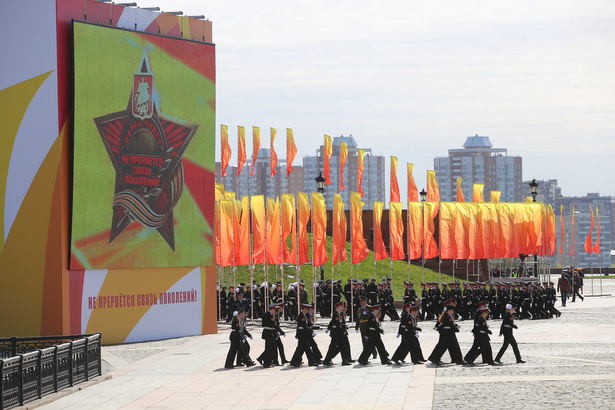 На Поклонной горе состоялся III Московский парад кадет