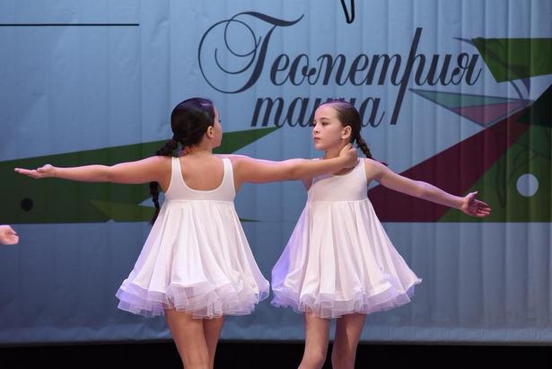 Четвероклассница школы №719 стала победителем Международного фестиваля-конкурса "Увеличительное стекло"