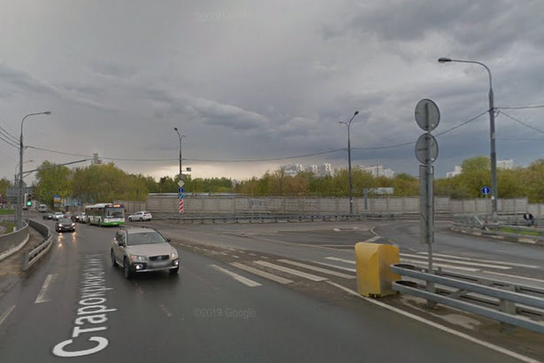 Внимание, перекрыта полоса движения на мосту на Старокрюковском проезде!