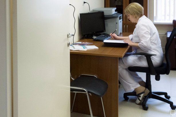 Данные ДЗМ об обеспеченности столицы врачами подтвердили в КСП