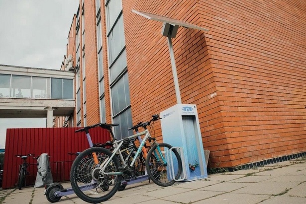 В МИЭТ появилась точка для самостоятельного обслуживания велосипедов и самокатов