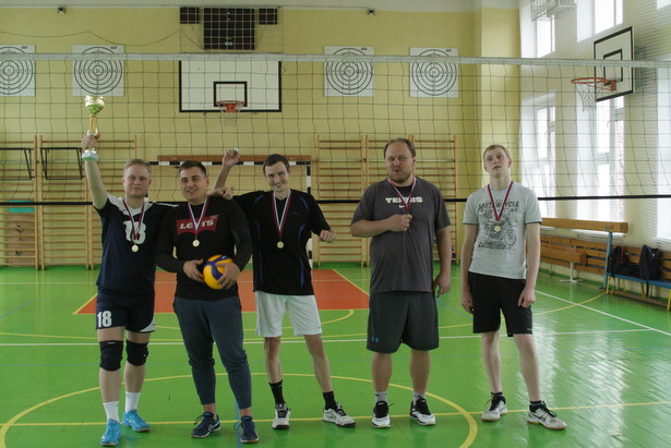Жители приняли участие в турнире по волейболу