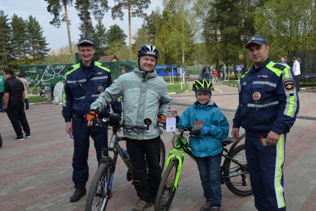 Сотрудники ГИБДД провели акцию «Безопасный велосипед - 2019»