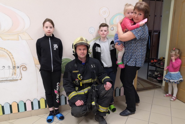 Пожарные Зеленограда запустили акцию «Служба во имя спасения»