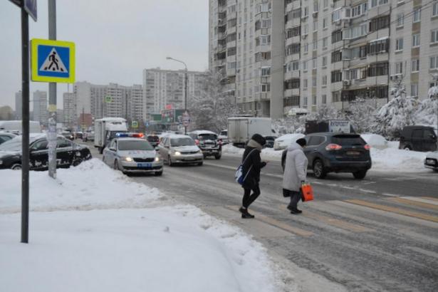 За 4 часа в Зеленограде составлено 10 протоколов о нарушениях при переходе дороги