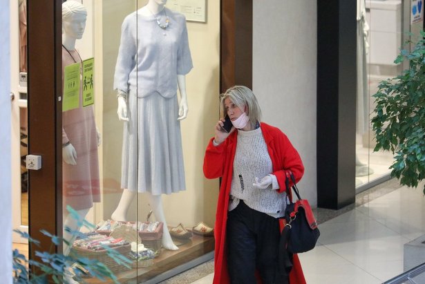 Почти 60 посетителей торгово-развлекательных центров в САО оштрафованы за отсутствие масок