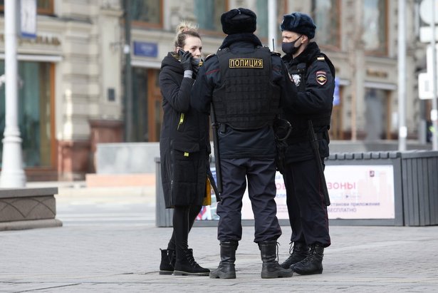 В Москве за сутки выявлено 48 зараженных COVID-19 нарушителей самоизоляции