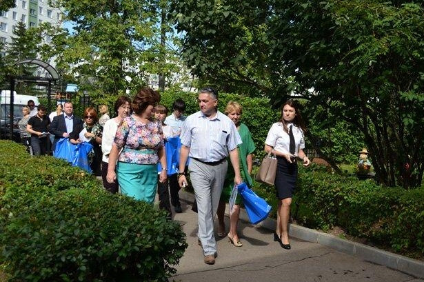 Глава управы показала московской комиссии объекты благоустройства в районе Старое Крюково