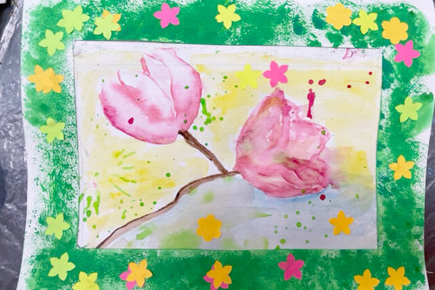 В КЦ «Творческий лицей» прошел мастер-класс по изготовлению открытки «Акварельные цветы»