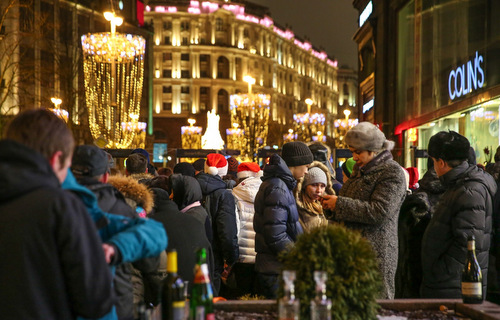 В праздновании Нового года в Москве участвовали около трех миллионов человек