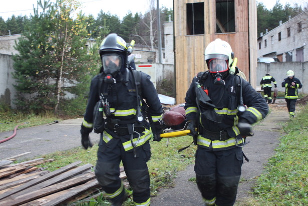 Зеленоградские пожарные отработали профессиональное мастерство
