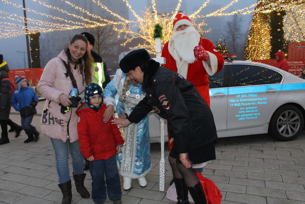 Полицейский Дед Мороз вернулся в Зеленоград