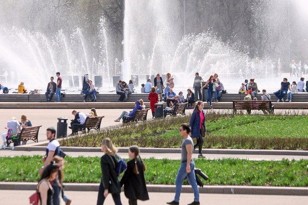 На майских праздниках в Москве ожидается самая теплая погода десятилетия