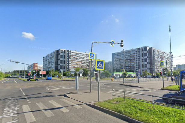На перекрестке улиц Логвиненко и Андреевки усилят меры дорожной безопасности