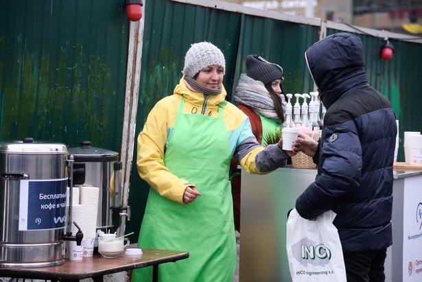 Раздача чая около станции Комсомольская продолжится до 24 февраля