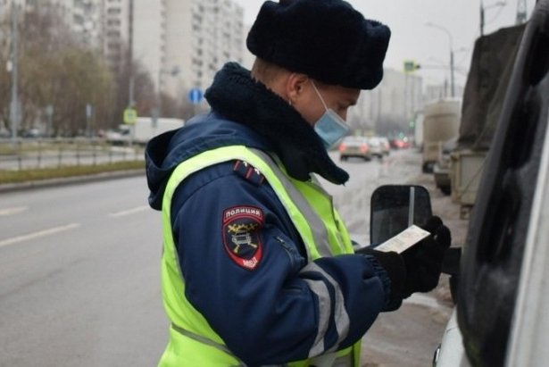 На Заводской улице задержана водитель с поддельными документами