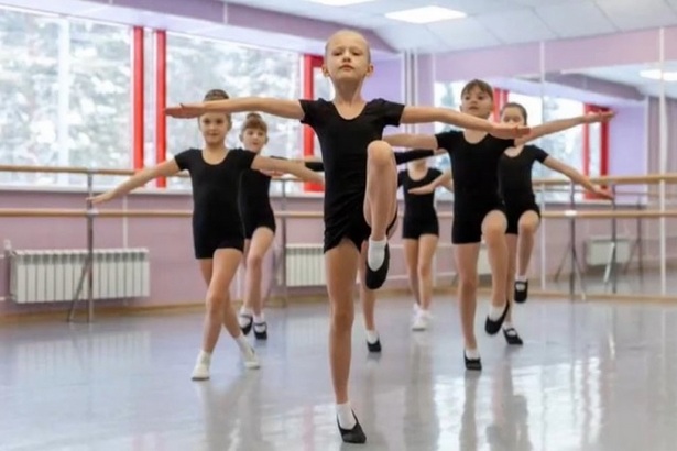 Школа хореографии «Акварели» приглашает ребят на занятия в новом учебном году