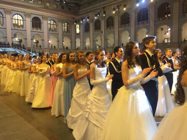 Кадеты-гимназисты из Старого Крюково приняли участие в Кремлевском бале