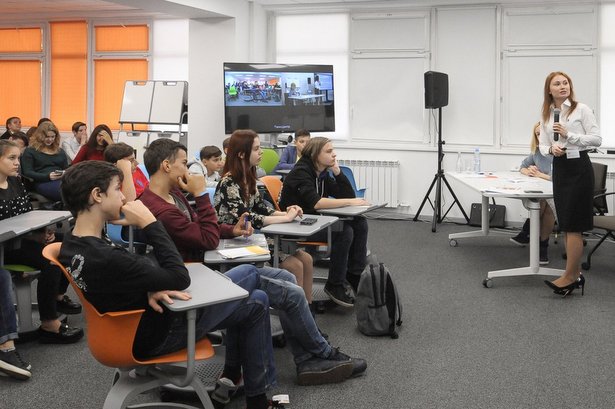 Активные граждане проголосовали за бизнес-уроки  для юных москвичей в «Профессиональной» школе