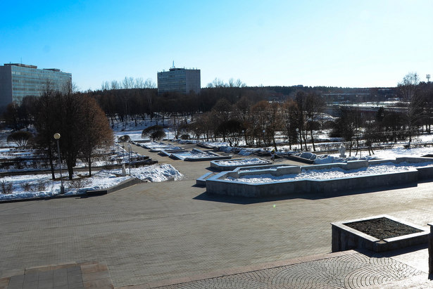 В зеленоградском Парке Победы приступили к реконструкции фонтана «Каскад»