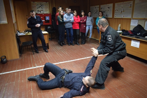 Зеленоградские полицейские приняли участие в акции «Студенческий десант»