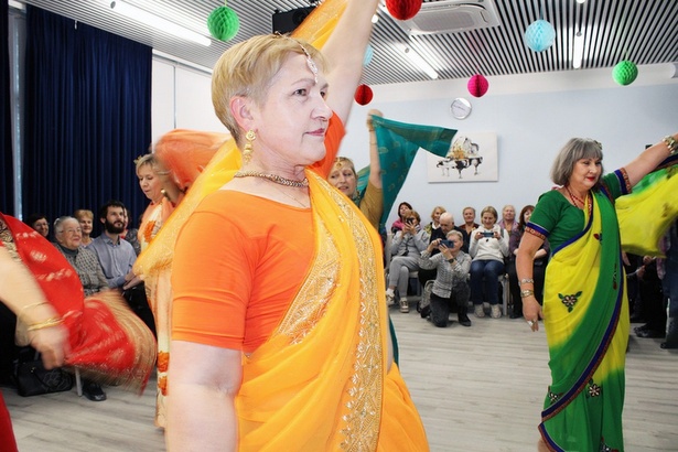 Посетители МЦД «Силино» познакомились с танцевальными традициями разных народов