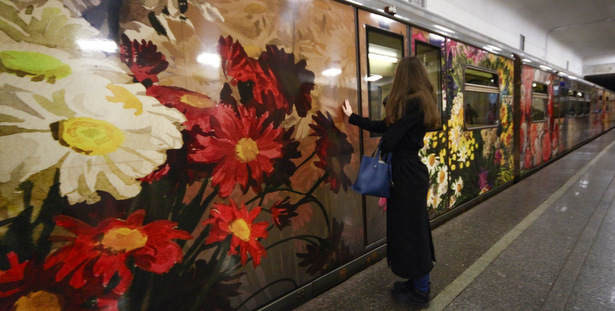 Именной поезд «Акварель» вновь на «синей» ветке столичного метро