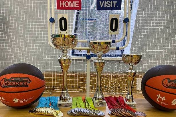 Баскетбольная команда школы 853 стала победителем межрайонных соревнований