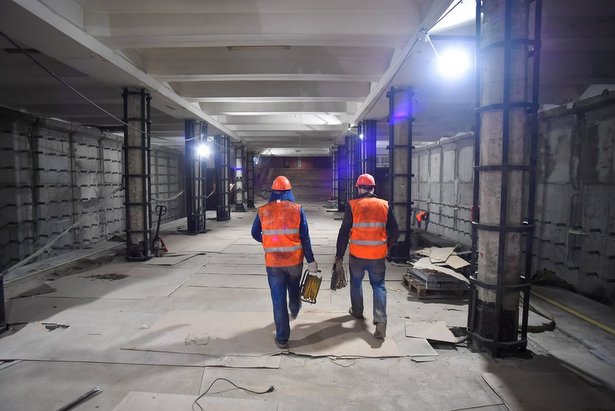 Собянин осмотрел ход комплексной реконструкции станции метро «Каховская»