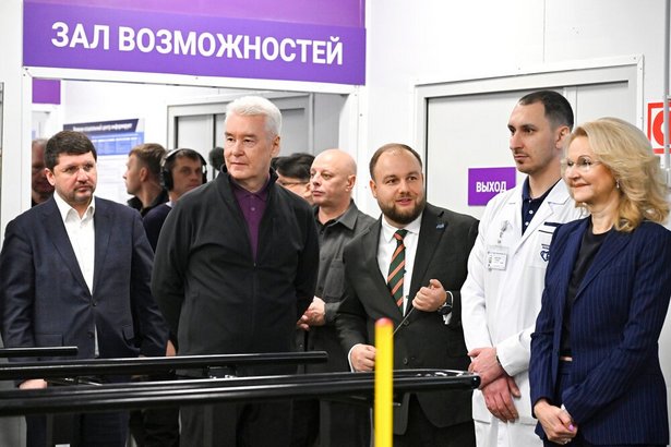 Собянин: В Москве реализуется уникальная модель помощи раненым бойцам СВО